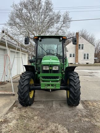 Image of John Deere 5625 equipment image 2