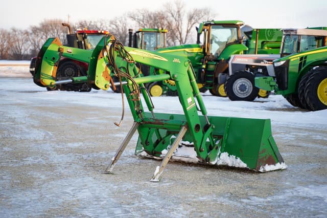 Image of John Deere 563 equipment image 4