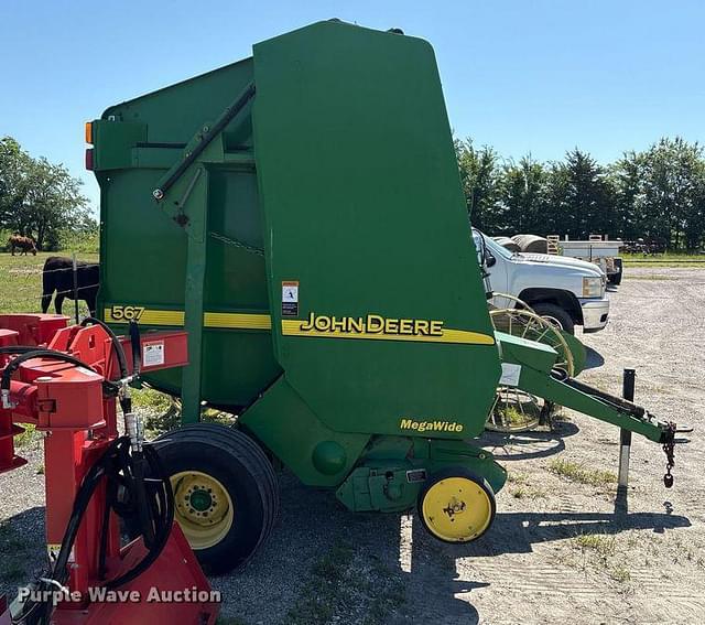 Image of John Deere 567 equipment image 3