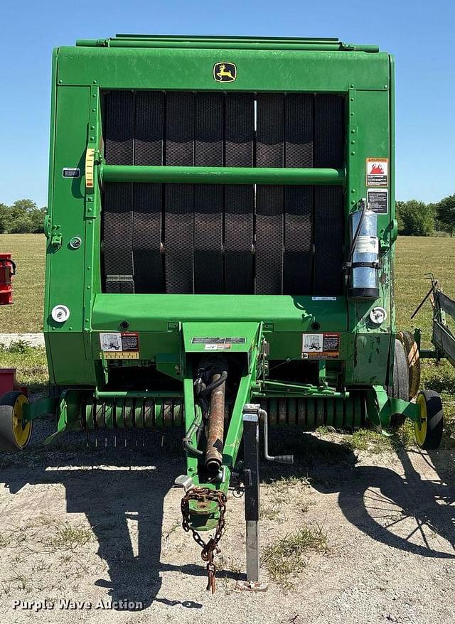 Image of John Deere 567 equipment image 1