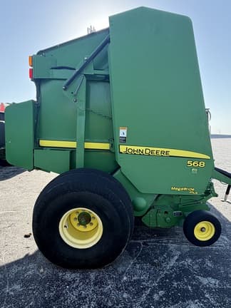 Image of John Deere 568 equipment image 1