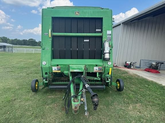 Image of John Deere 568 equipment image 2