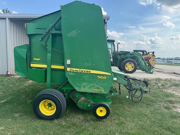 Image of John Deere 568 equipment image 3