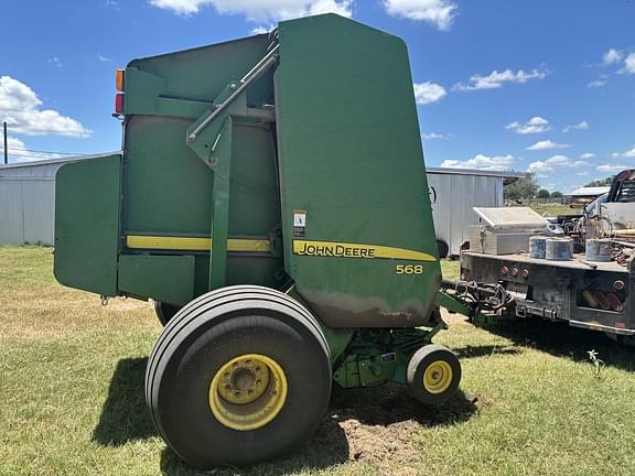 Image of John Deere 568 equipment image 2