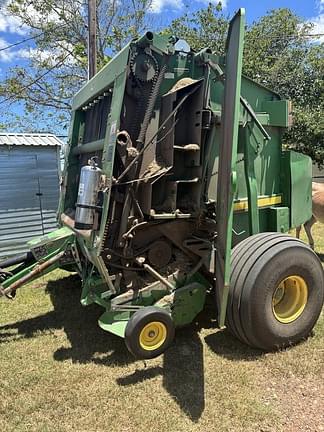 Image of John Deere 568 equipment image 4