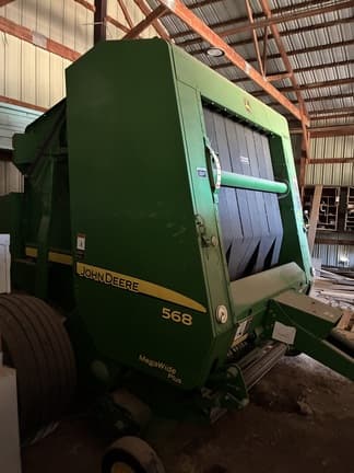 Image of John Deere 568 equipment image 1