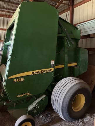 Image of John Deere 568 equipment image 3