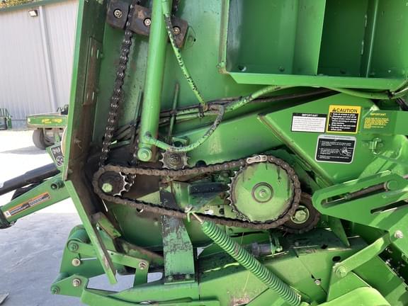 Image of John Deere 568 equipment image 4
