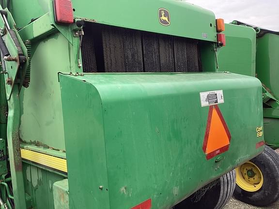 Image of John Deere 568 Silage Mega Wide Plus equipment image 2