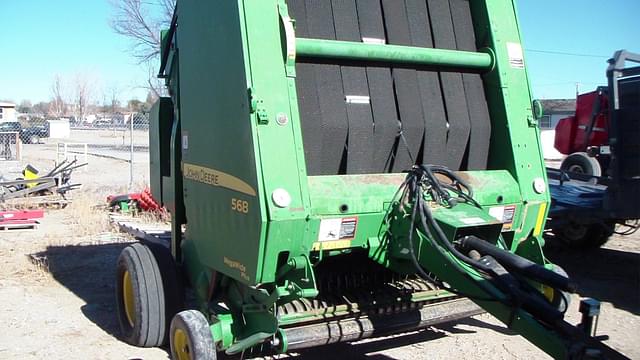 Image of John Deere 568 equipment image 1