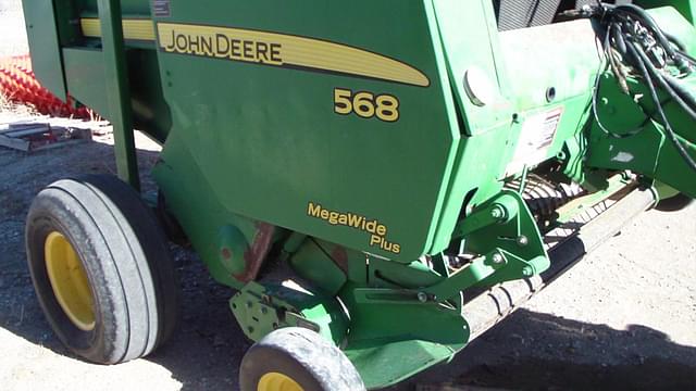 Image of John Deere 568 equipment image 2