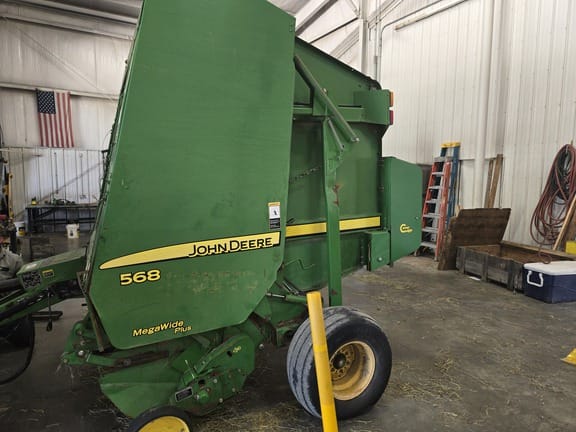 2007 John Deere 568 Equipment Image0