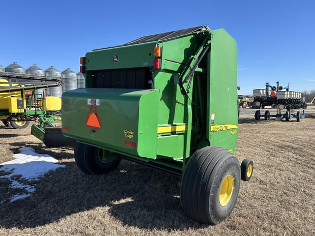 Image of John Deere 568 equipment image 3