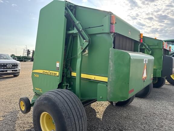 Image of John Deere 568 equipment image 3