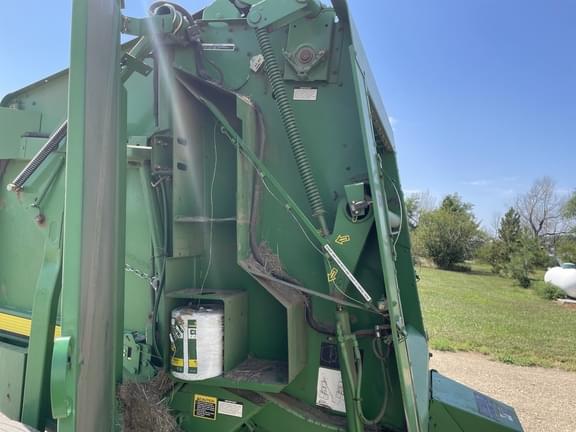 Image of John Deere 568 equipment image 2