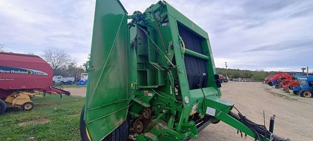 Image of John Deere 568 equipment image 4