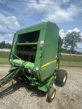 Image of John Deere 568 equipment image 2