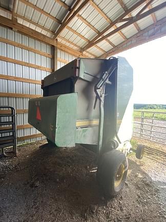 Image of John Deere 568 Mega Wide Plus equipment image 3