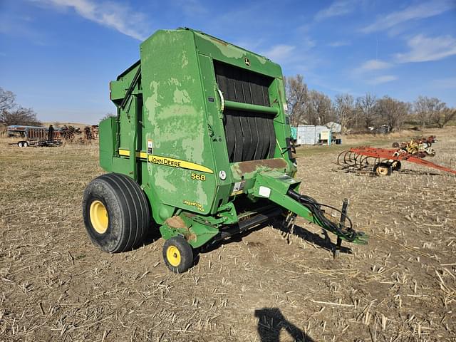 Image of John Deere 568 equipment image 1