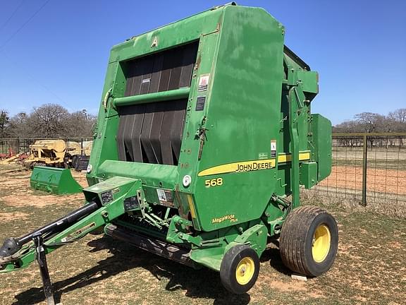 Image of John Deere 568 equipment image 2