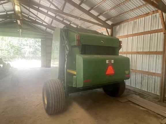 Image of John Deere 568 equipment image 4