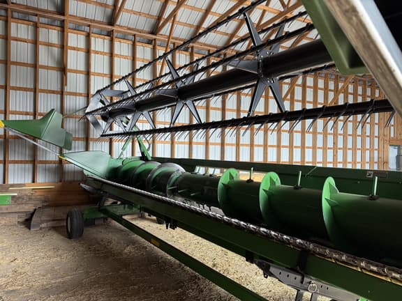 Image of John Deere 620F equipment image 1