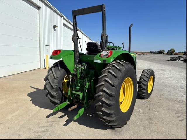 Image of John Deere 6215 equipment image 4