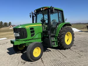 John Deere 6230 Premium Image