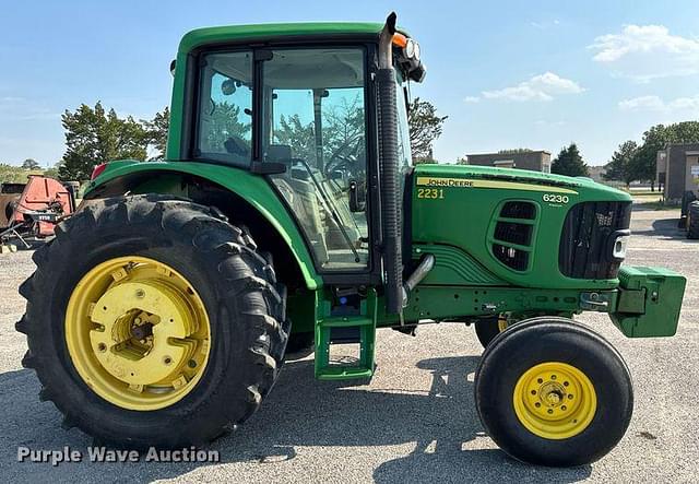 Image of John Deere 6230 Premium equipment image 3