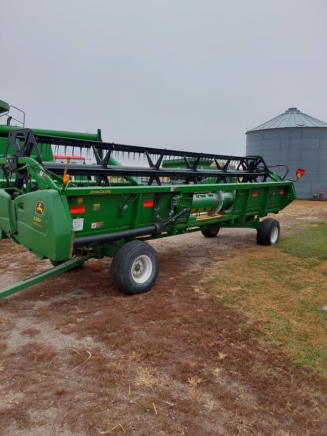 Image of John Deere 625F equipment image 2