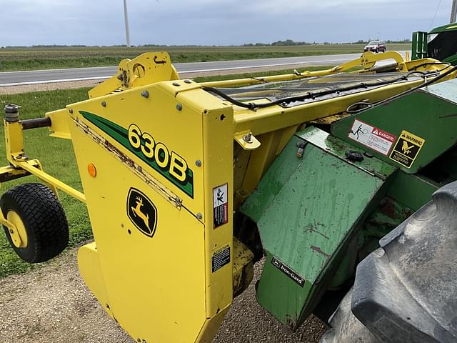 Image of John Deere 630B equipment image 4