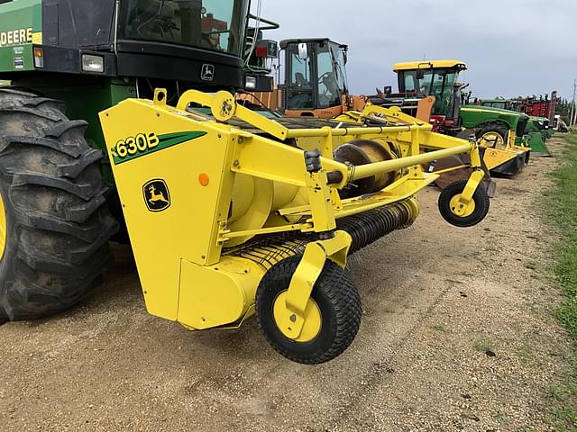 Image of John Deere 630B equipment image 1