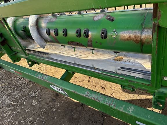 Image of John Deere 630F equipment image 1