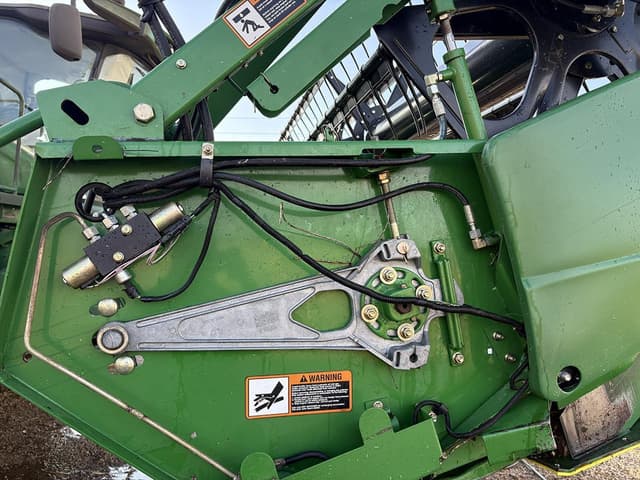 Image of John Deere 630F equipment image 4
