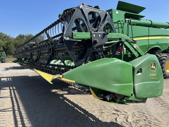 Image of John Deere 630F equipment image 2