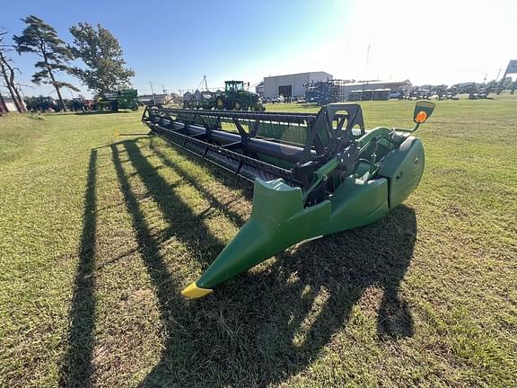 Image of John Deere 630F equipment image 3