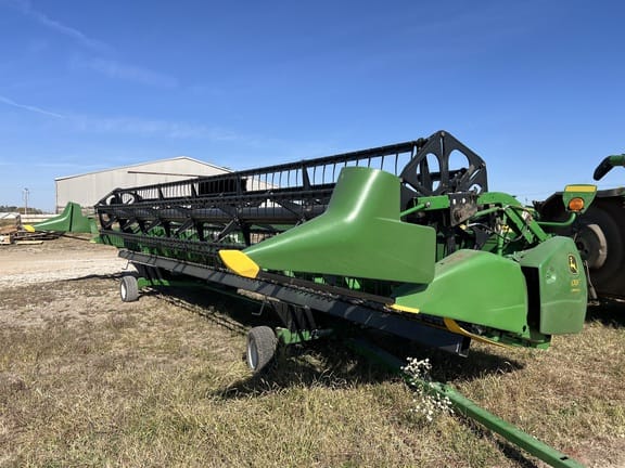 Main image John Deere 630F