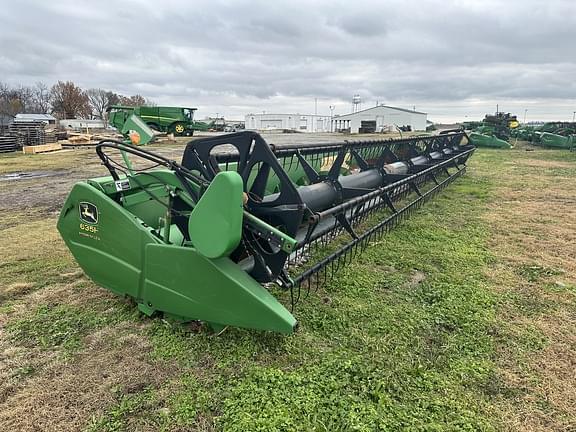 Image of John Deere 635F equipment image 1