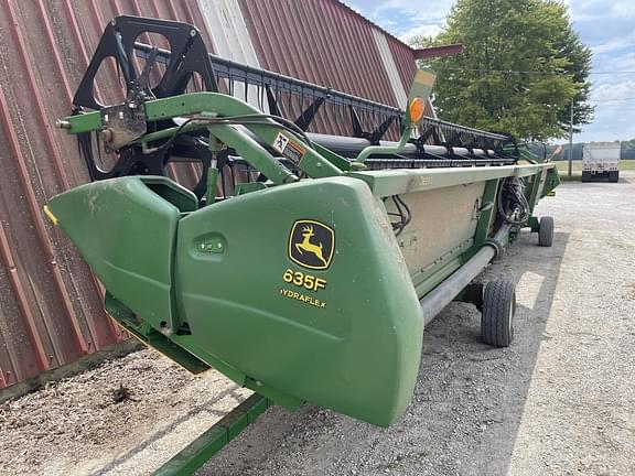 Image of John Deere 635F equipment image 2