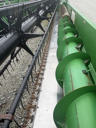 Image of John Deere 635F equipment image 1