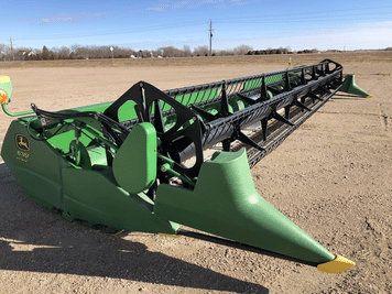Main image John Deere 635F