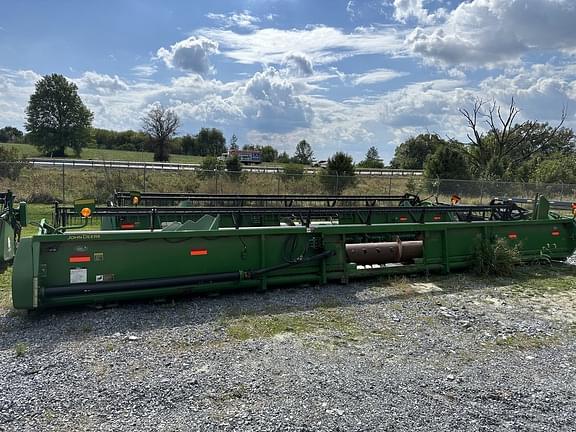 Image of John Deere 635F equipment image 2