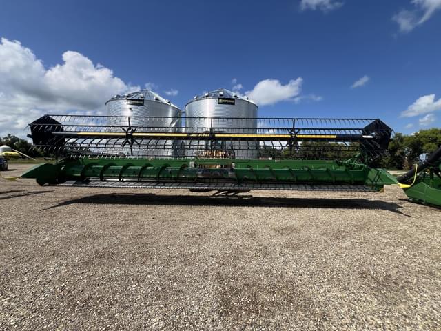 Image of John Deere 635F equipment image 2