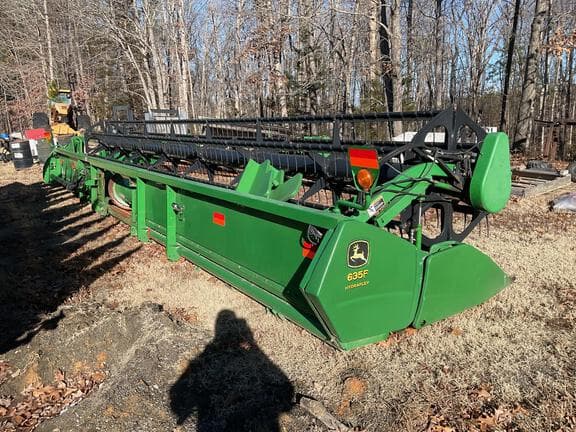 Image of John Deere 635F Image 1