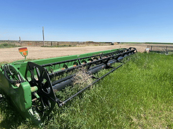 Main image John Deere 635F