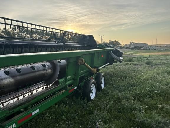 Image of John Deere 635F equipment image 2