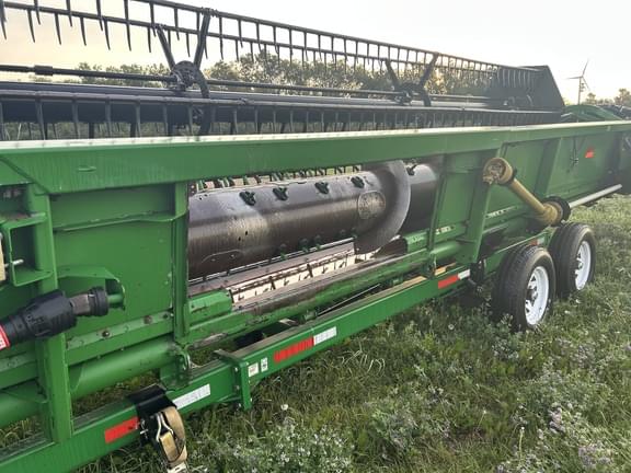 Image of John Deere 635F equipment image 4