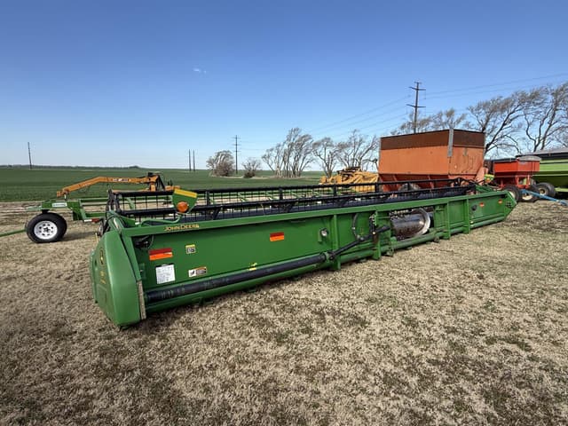 Image of John Deere 635F equipment image 1