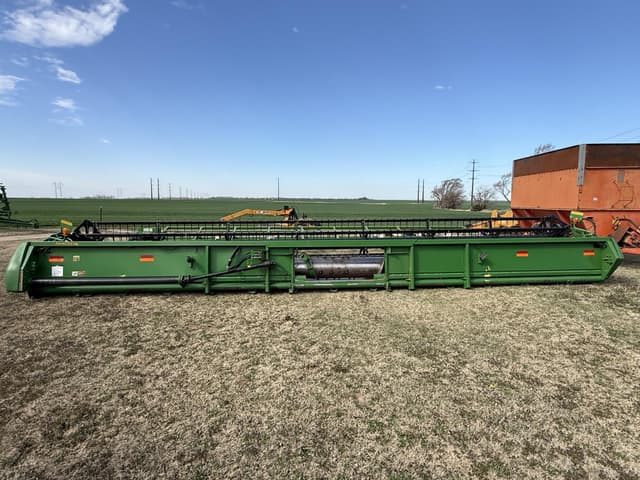 Image of John Deere 635F equipment image 2