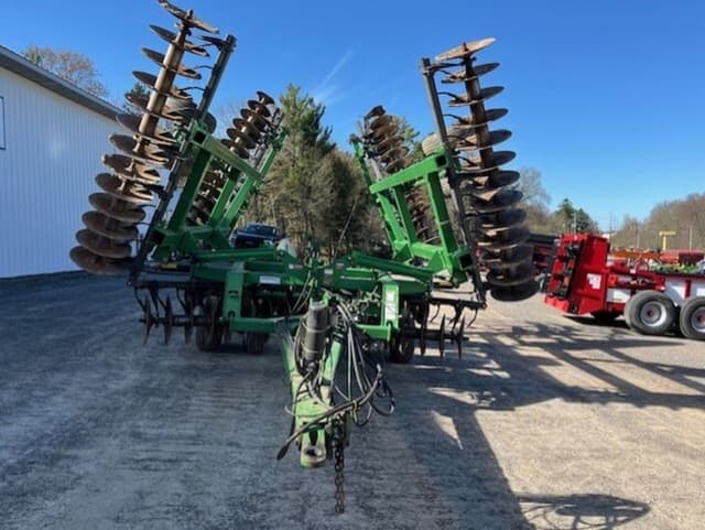 Image of John Deere 637 equipment image 2